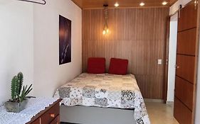 Apartamento charmoso perto da praia dos anjos